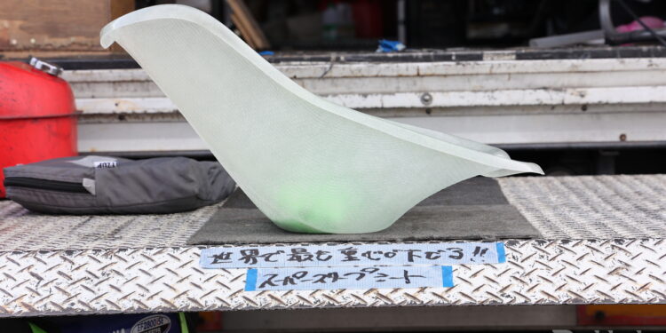 世界で最も重心が下がる!?スーパースリープシートがハラダカートクラブから新発売