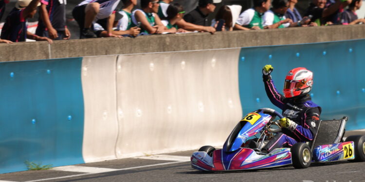 丸山陽平のGPR Shifter Rd.6優勝マシン / HRT - Paddock Gate