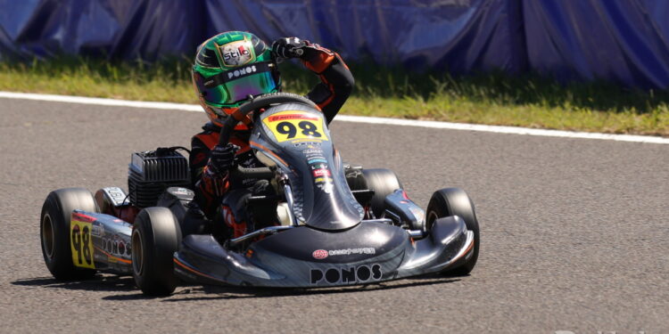 横山輝翔のGPR Cadets Rd.7優勝マシン / PONOS HIROTEX RACING