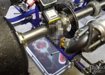 TEAM EMATYの超低車高セッティング用ベアリングホルダー