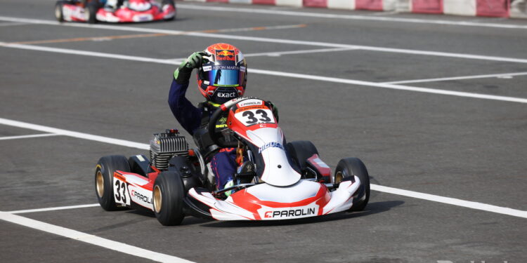 カデットシャーシでの剛性コントロール術【HIGUCHI RACING TEAM】