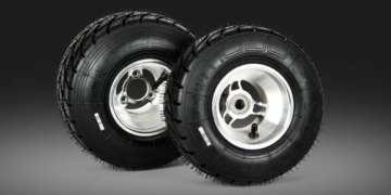 【RMC】MicroとMiniクラスのレインタイヤがMOJO CWに変更