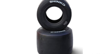 SHINKO SHOが9月中旬にEIKOに入荷 次期MAX Lightsクラス指定タイヤで、販売価格は1セット税込36,300円